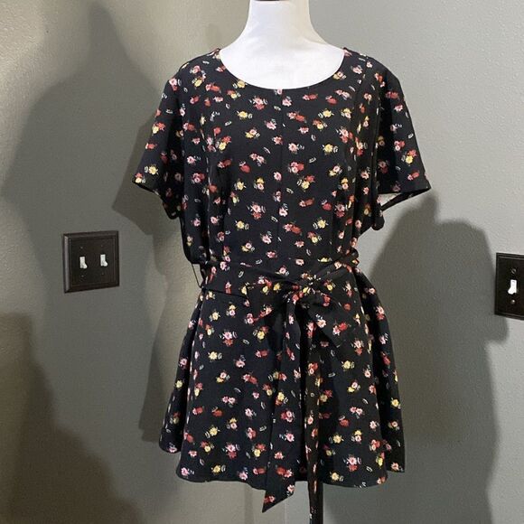 Lane Bryant Peplum Blouse Black Red Floral Short Sleeve Tie Waist Stretch - Picture 12 of 12
